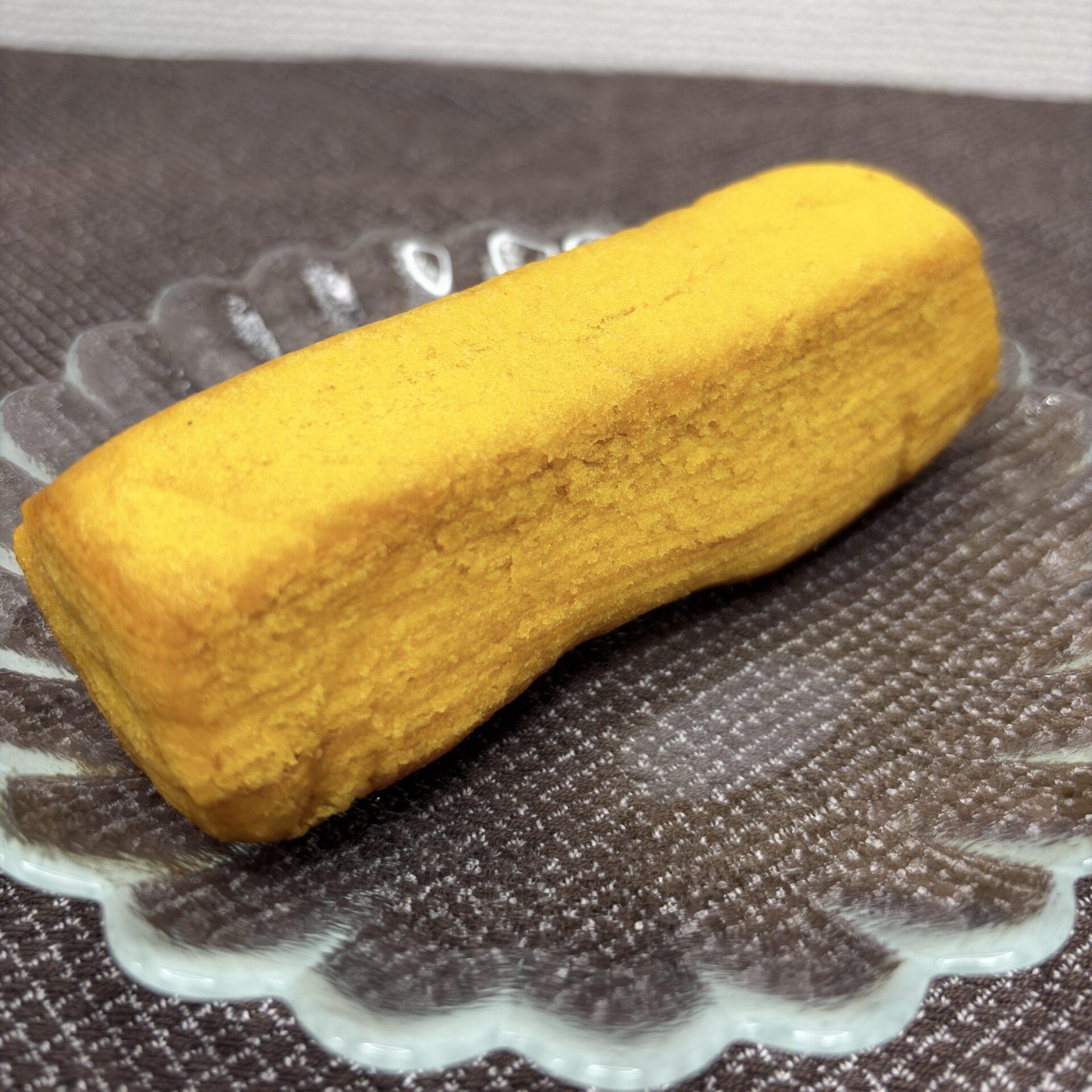 お皿に出したほめられかぼちゃバウム