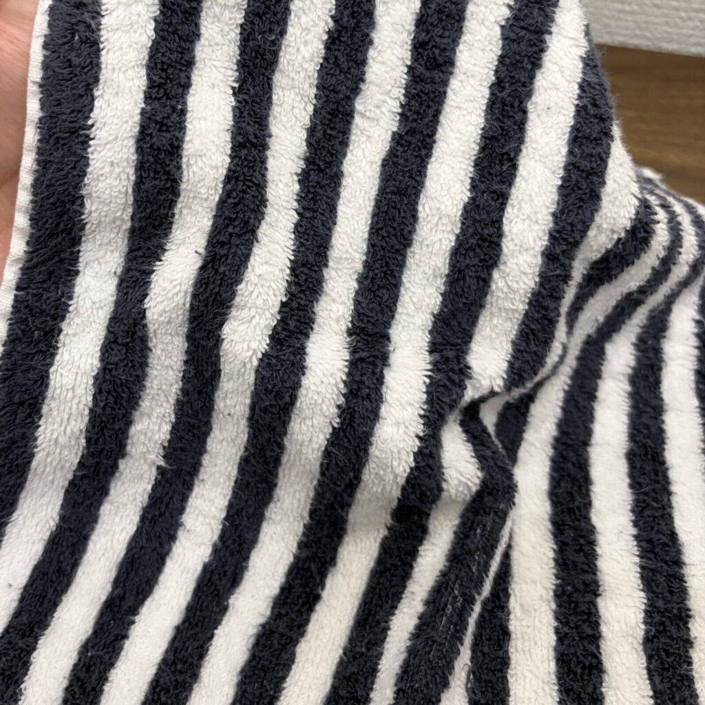 ブルーストライプのタオルハンカチ